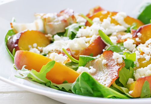 Grilled peach and pancetta salad