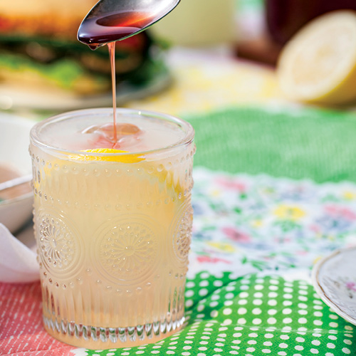 Simple Lemonade Mocktail
